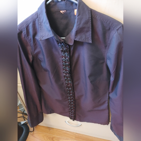 Women's Chic Dress Shirt - Picture 5 of 12